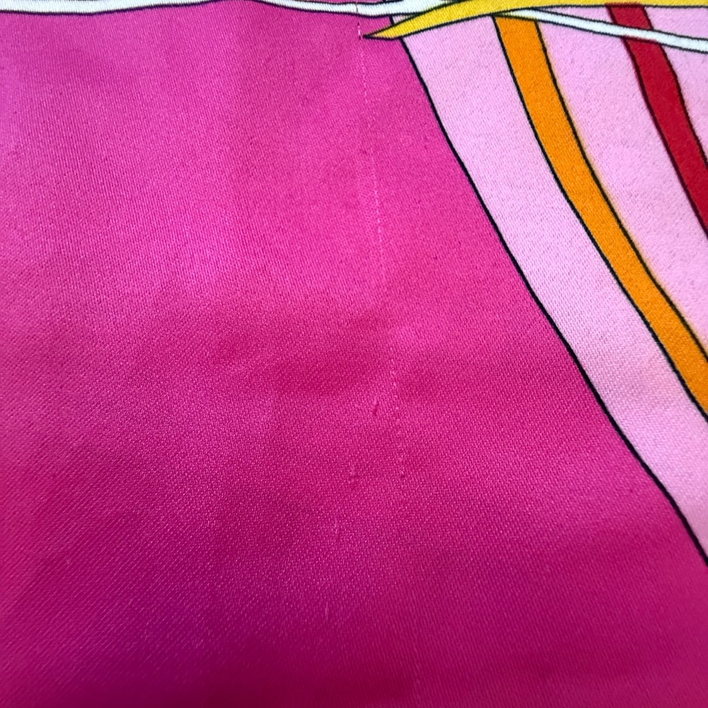 Guarisco Italy Floral Scarf - Picture 7 of 7